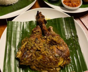 Chicken Betutu is the best and most popular food in Indonesia